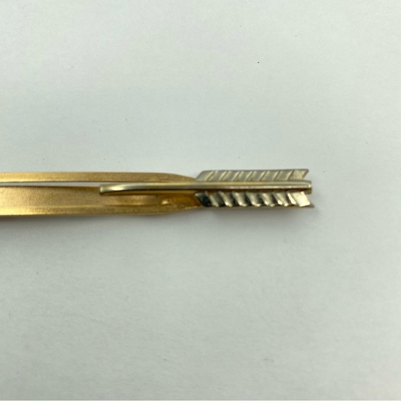 Vintage Swank Arrow Tie Bar Pierced Look 1940’s 1950’s Gold Silver Tone - Picture 7 of 10